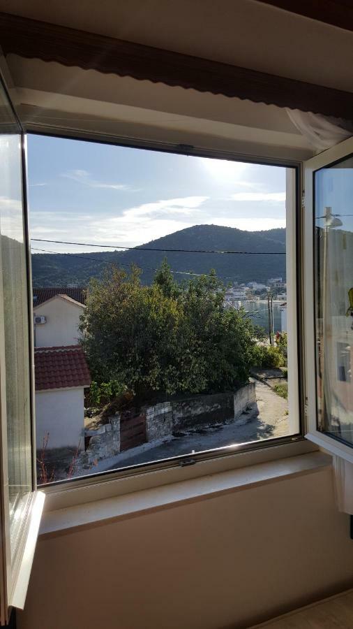 Apartments Anka Vinisce ภายนอก รูปภาพ